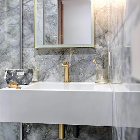 Appartamento Mykeypers Incredible Luxury Flat 2br/6p - Champs-elysees *